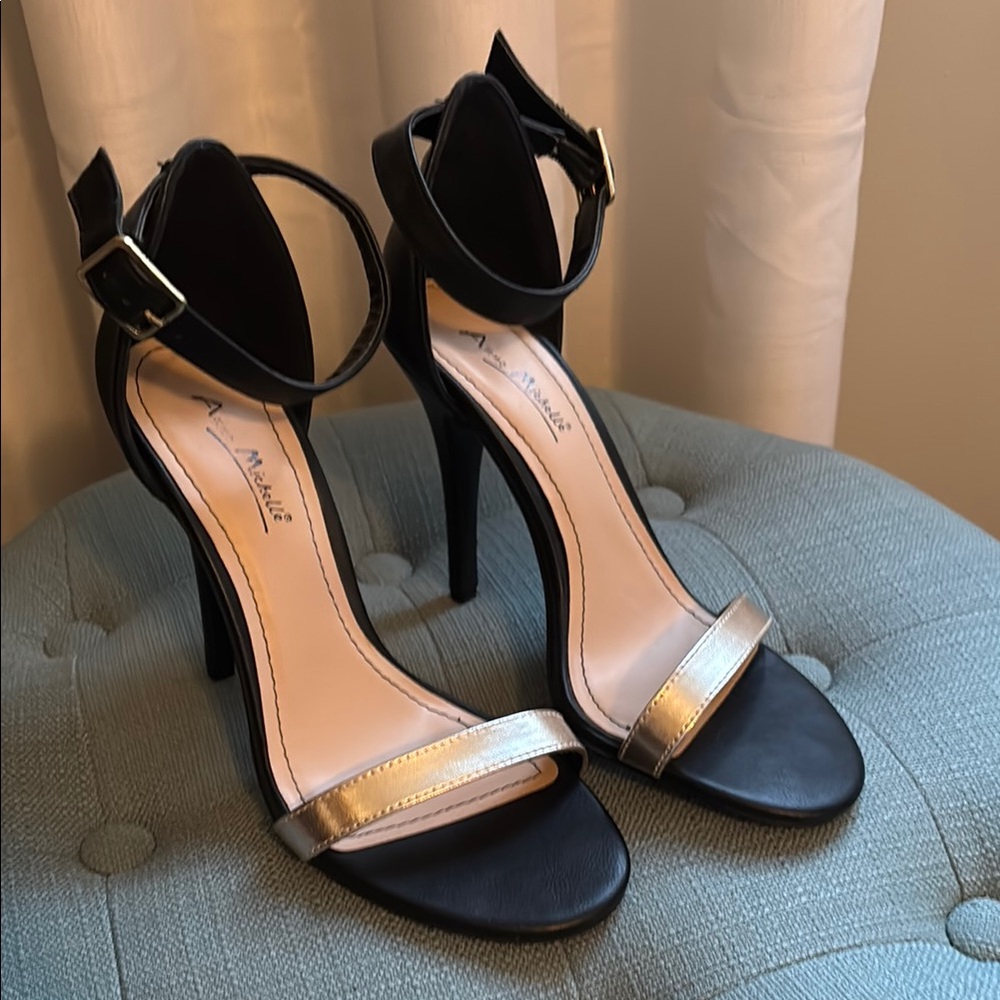 Women’s Anne Michelle Black and Silver Strappy Heels
